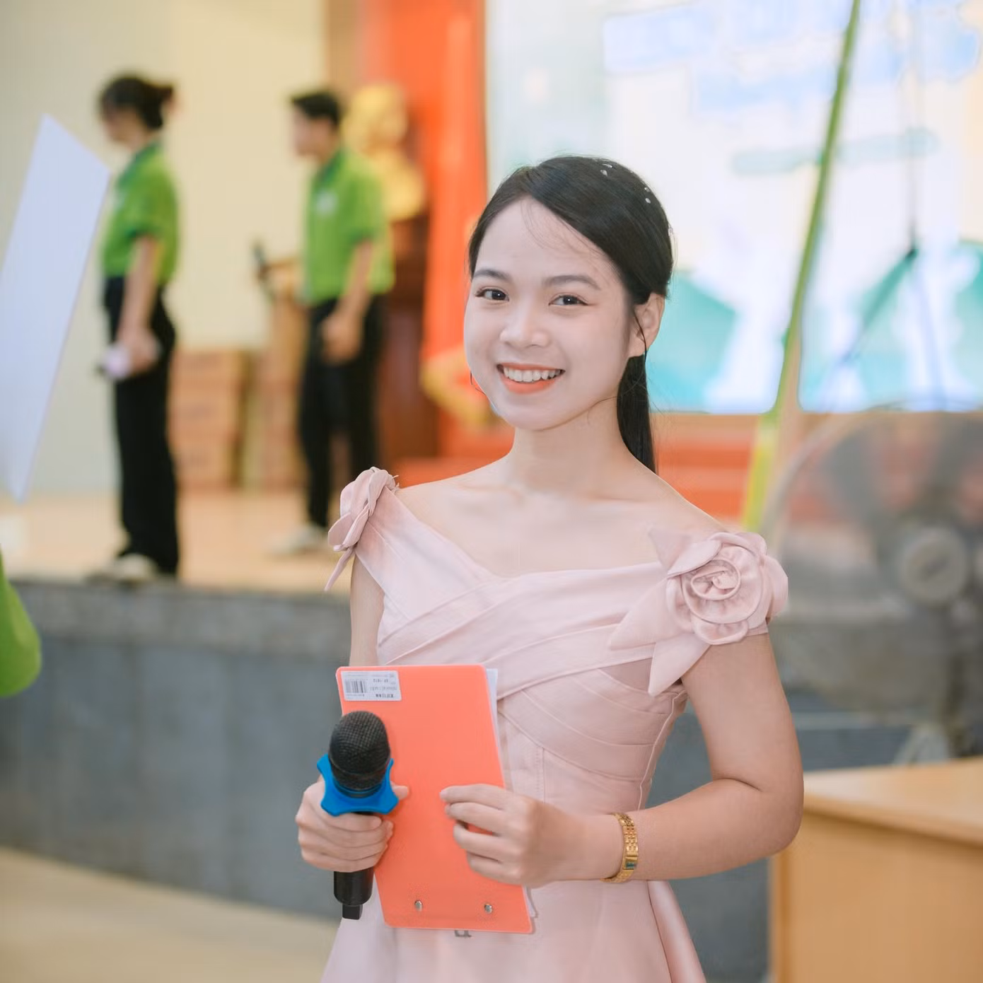 MC Trung thu cho em - HTNVĐHM HN. MC Trung thu cho em - HTNVĐHM HN.