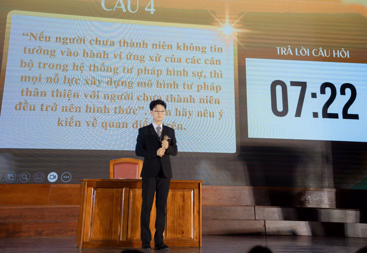 Minh Ngọc đạt giải Quý quân cuộc thi Hùng biện Espic 2025 – Công lý vì trẻ em.