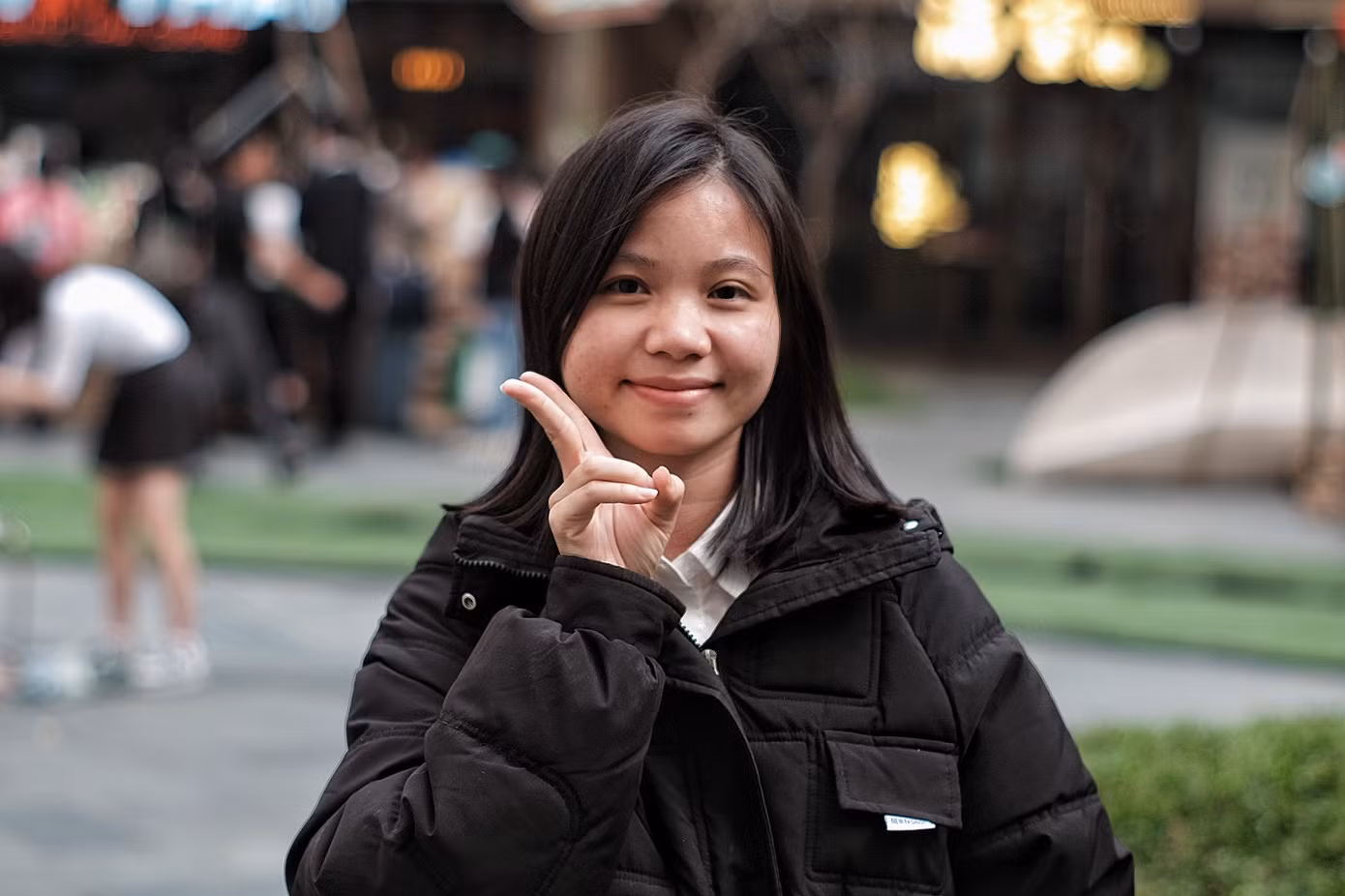 Với Ngân, sống xanh là một trong những cách thiết thực nhất để cô nàng góp phần bảo vệ môi trường xung quanh và giảm thiểu tối đa tác hại cho trái đất. Với Ngân, sống xanh là một trong những cách thiết thực nhất để cô nàng góp phần bảo vệ môi trường xung quanh và giảm thiểu tối đa tác hại cho trái đất.