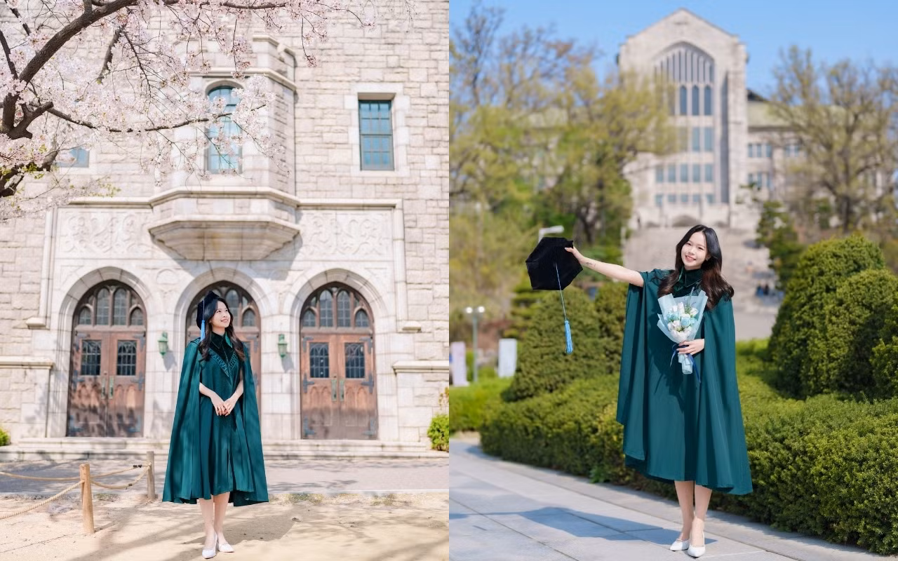 Hương Giang tại khuôn viên Đại học Nữ sinh Ewha, cũng là một địa điểm nổi tiếng thu hút khách du lịch.