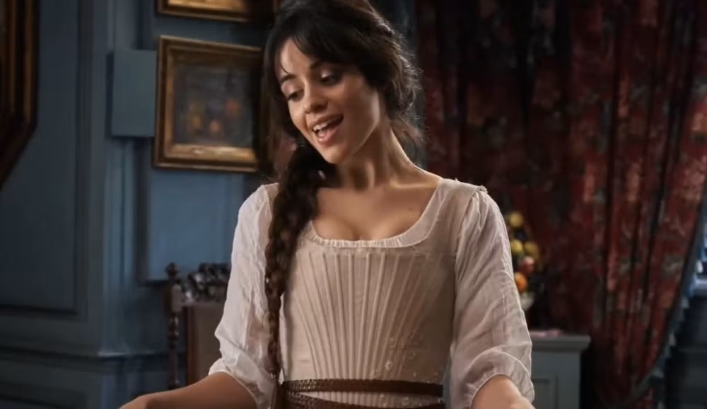 Những hình ảnh đầu tiên của nàng “Lọ Lem” Camila Cabello: Lạ mắt nhưng đáng để hóng ảnh 2