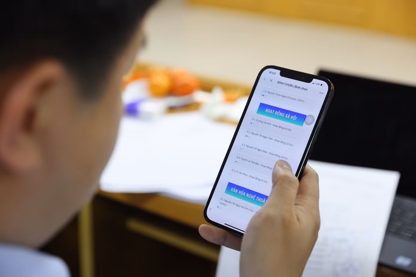Hội đồng Giải thưởng GMTVNTB năm 2022 đã bỏ phiếu bằng phần mềm chọn ra 20 đề cử tiêu biểu. ẢNH: NHƯ Ý