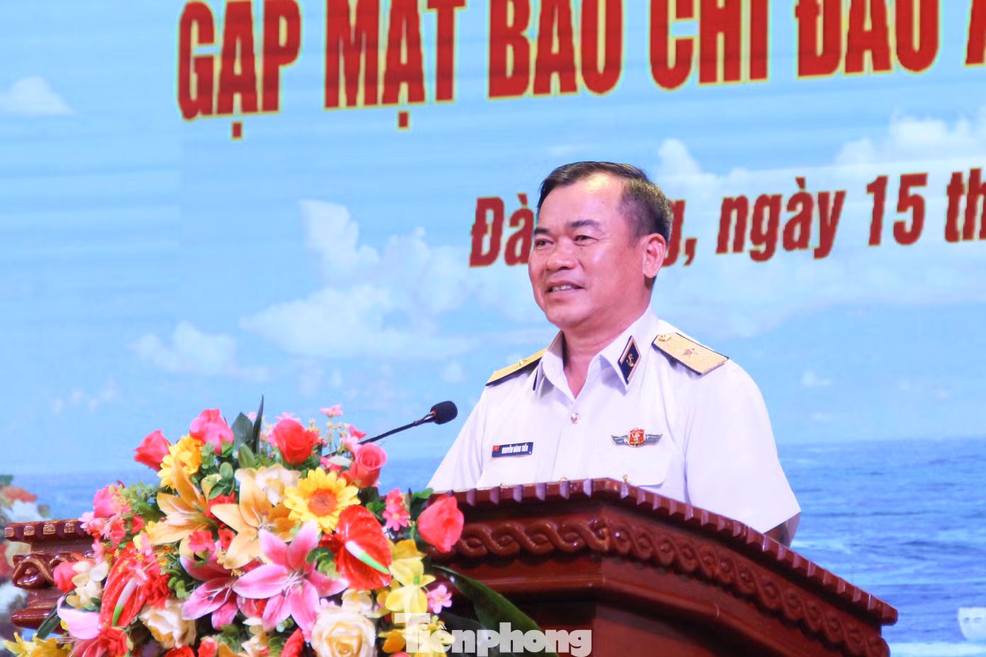 Chuẩn đô đốc Nguyễn Đăng Tiến, Chính ủy Vùng 3 Hải quân đánh giá cao đóng góp của các cơ quan thông tấn báo chí trong công tác tuyên truyền biển đảo