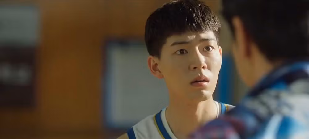 Hae Joon sốc khi bố ruột đột ngột xuất hiện.