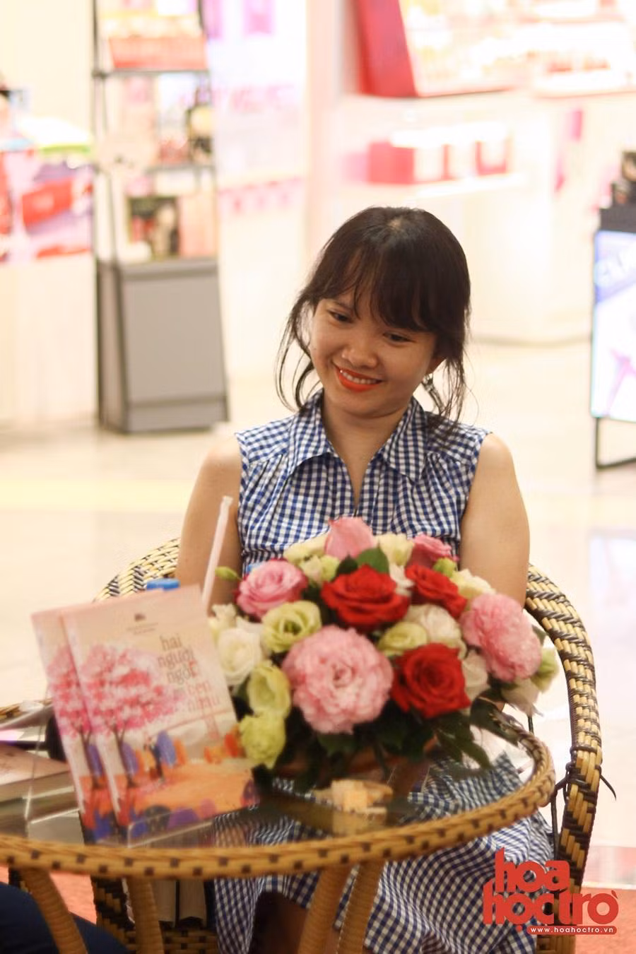 Ploy hứa hẹn sẽ chinh phục độc giả bởi ngòi bút ngày càng trưởng thành.