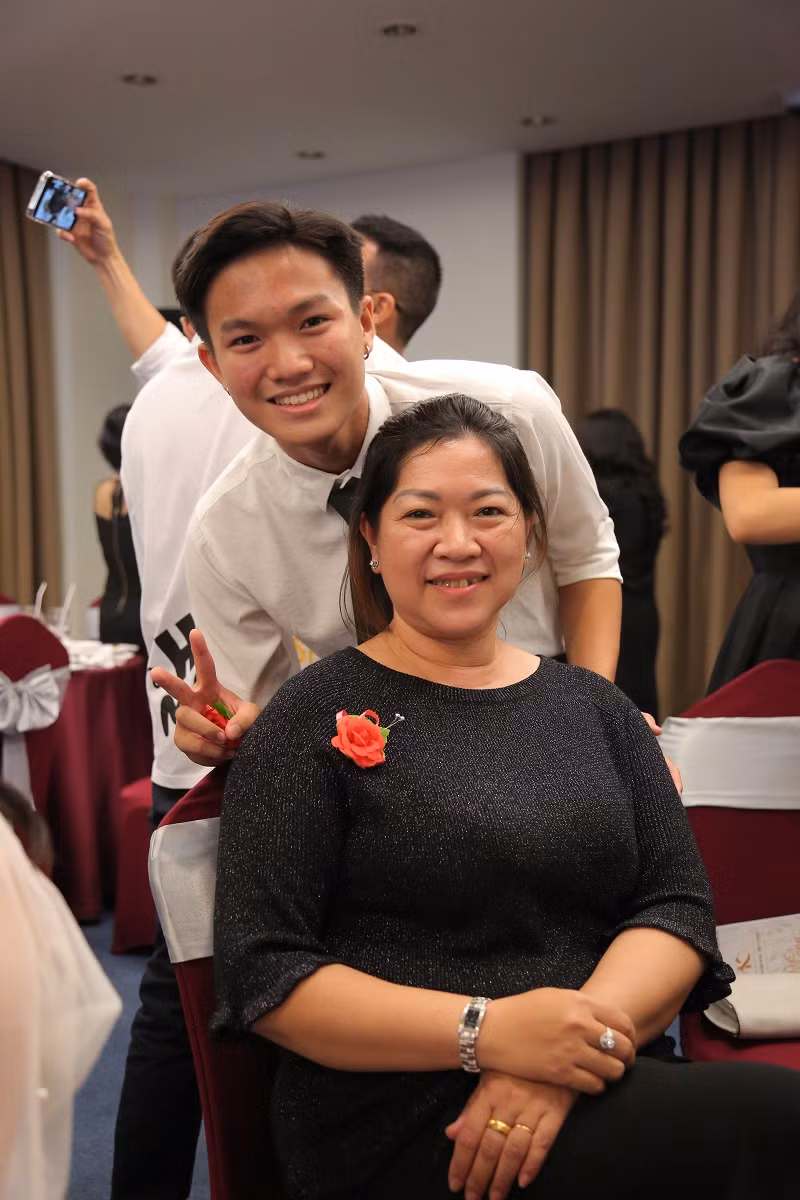 Những bông hoa cài áo đầy ý nghĩa. Những bông hoa cài áo đầy ý nghĩa.