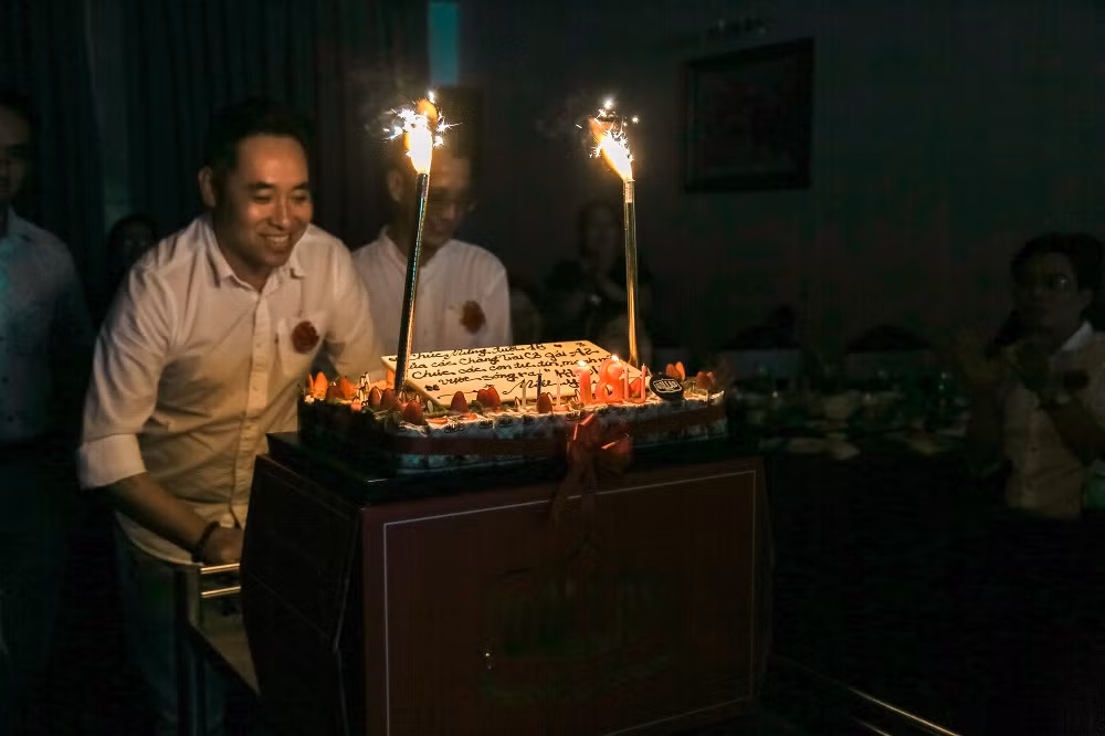 Món quà bất ngờ đến từ những bố mẹ siêu cool dành cho các bạn. Món quà bất ngờ đến từ những bố mẹ siêu cool dành cho các bạn.