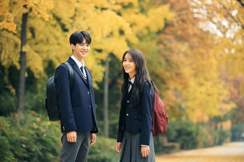 Và những mùa Hè tới sẽ không còn cô đơn. (Ảnh minh họa: Phim "Love Alarm") Và những mùa Hè tới sẽ không còn cô đơn. (Ảnh minh họa: Phim "Love Alarm")