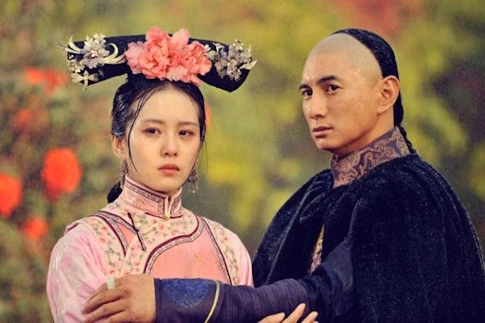 Mã Nhĩ Thái Nhược Hi và Tứ A ca (Tứ hoàng tử). Mã Nhĩ Thái Nhược Hi và Tứ A ca (Tứ hoàng tử).