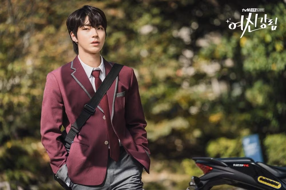 Hwang In Yeop trong True Beauty.