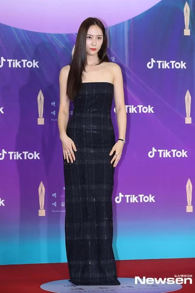 Đơn giản nhưng ấn tượng và vô cùng sang trọng, chính là Krystal.