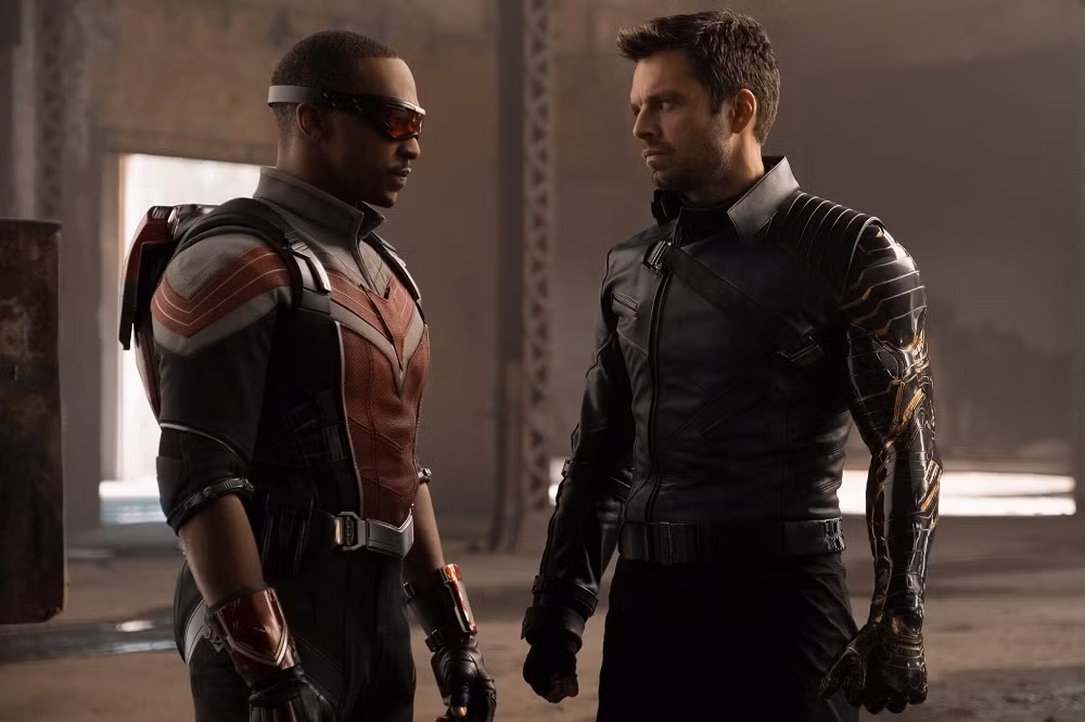 Bucky đã thử thương lượng với Sam về bản quyền tên Avengers, nhưng Sam... không chịu.