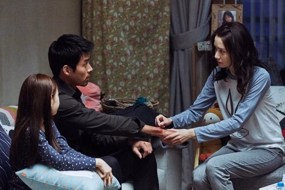 Yoona là nữ chính của phần 1, nay cũng trở lại trong phần 2. Yoona là nữ chính của phần 1, nay cũng trở lại trong phần 2.