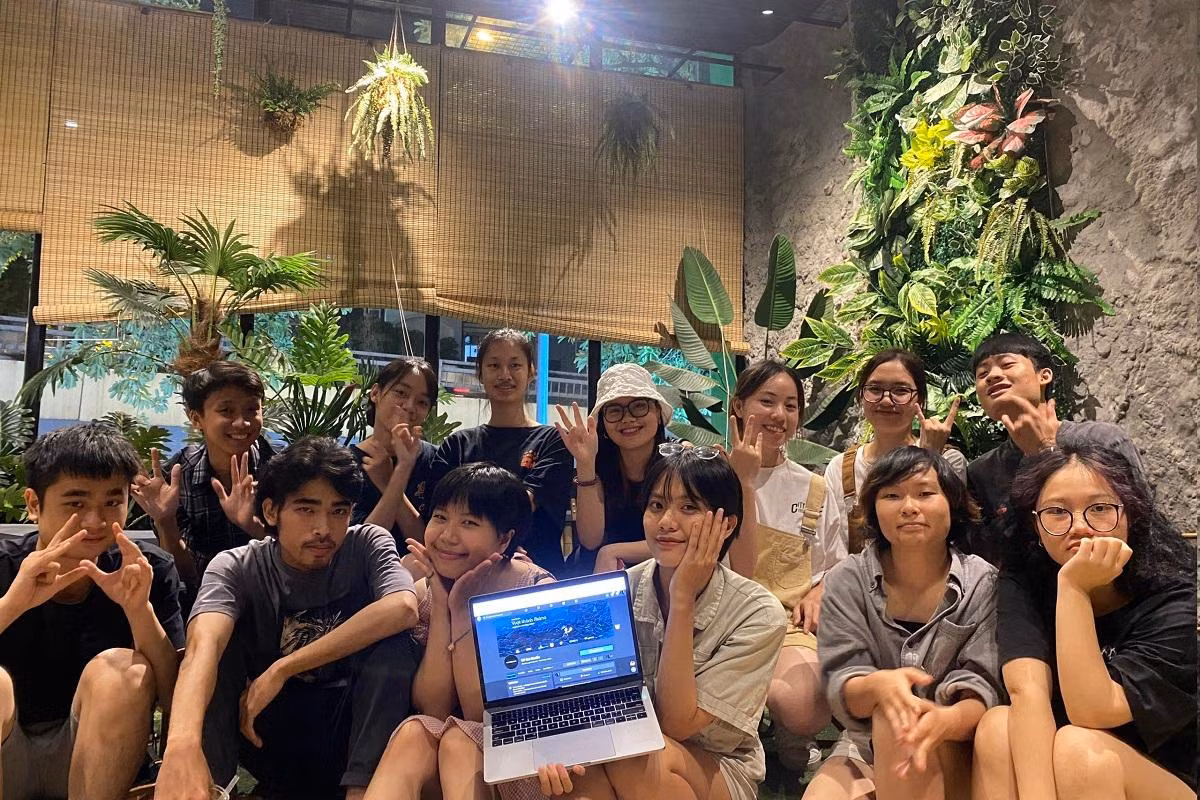Sở Thú Studio.