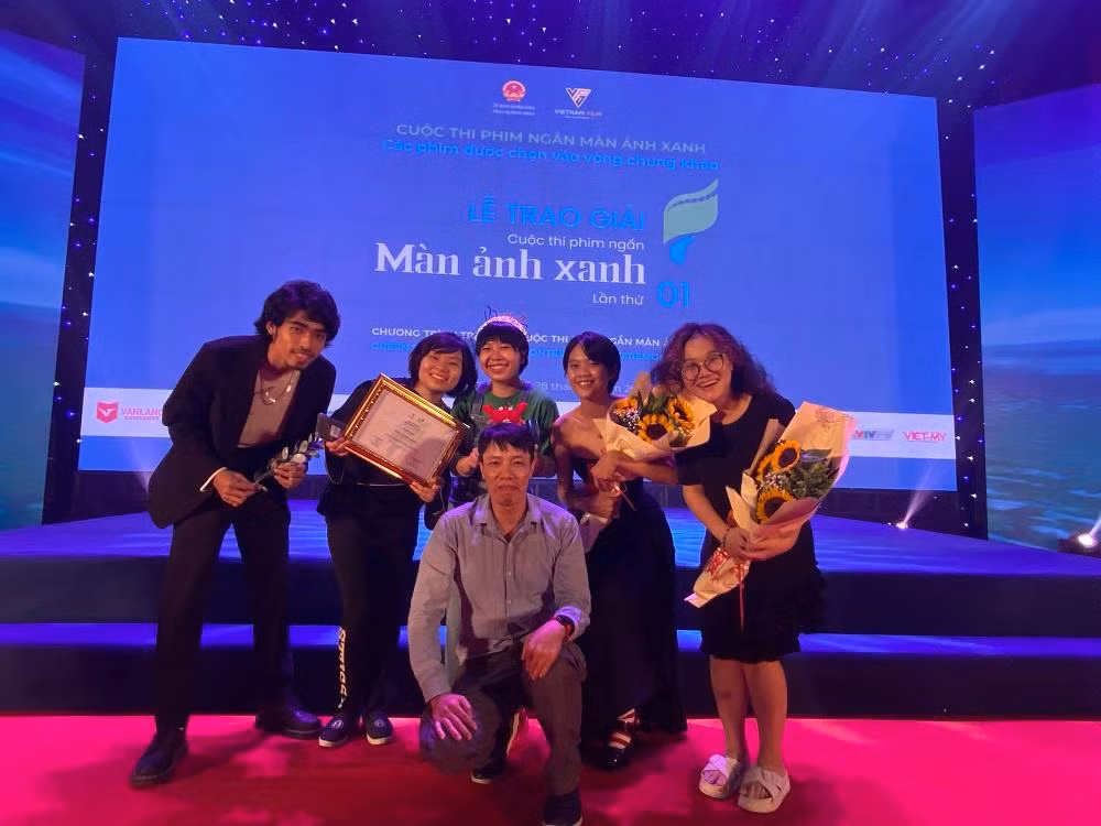 Sở Thú Studio đạt giải Ba cuộc thi Màn Ảnh Xanh.