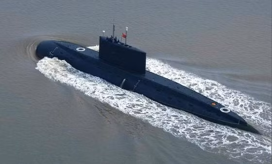 Tàu ngầm Hà Nội tại SaintPeterburg 