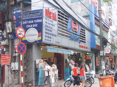 Công ty CP Cao su Hà Nội cho thuê lại nhà chuyên dùng trên phố Cát Linh hưởng lợi bất chính. Ảnh: Minh Tuấn