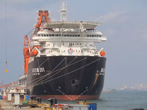 Dầu khí Hải dương 201 trước khi ra khơi để hoạt động thử nghiệm. Ảnh: Marine Traffic