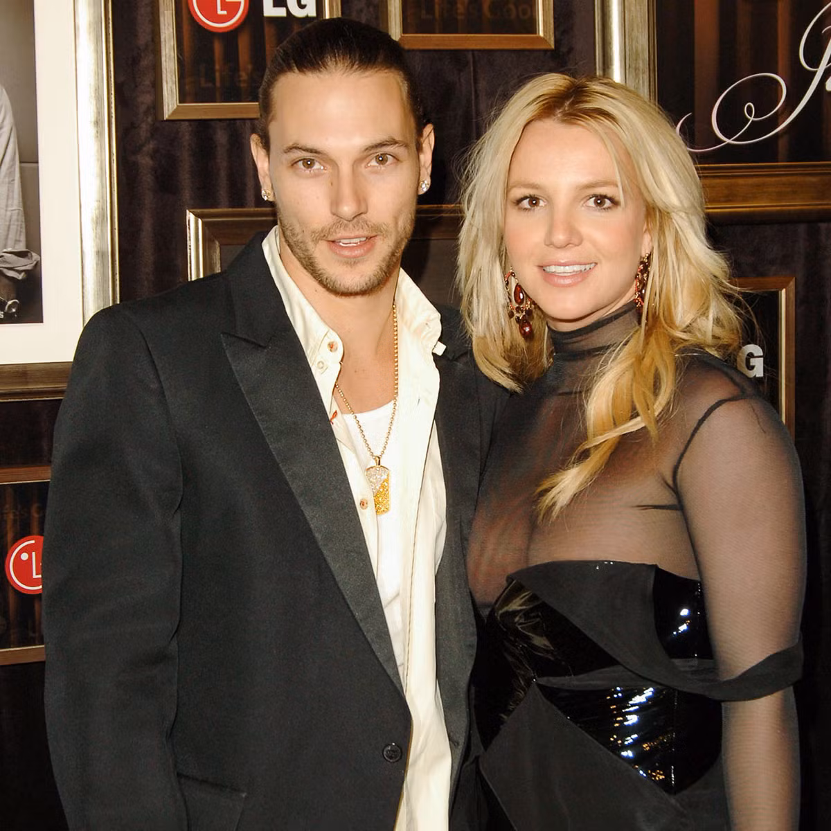 Kevin Federline chúc mừng vợ cũ và vị hôn phu của cô sắp có con chung.