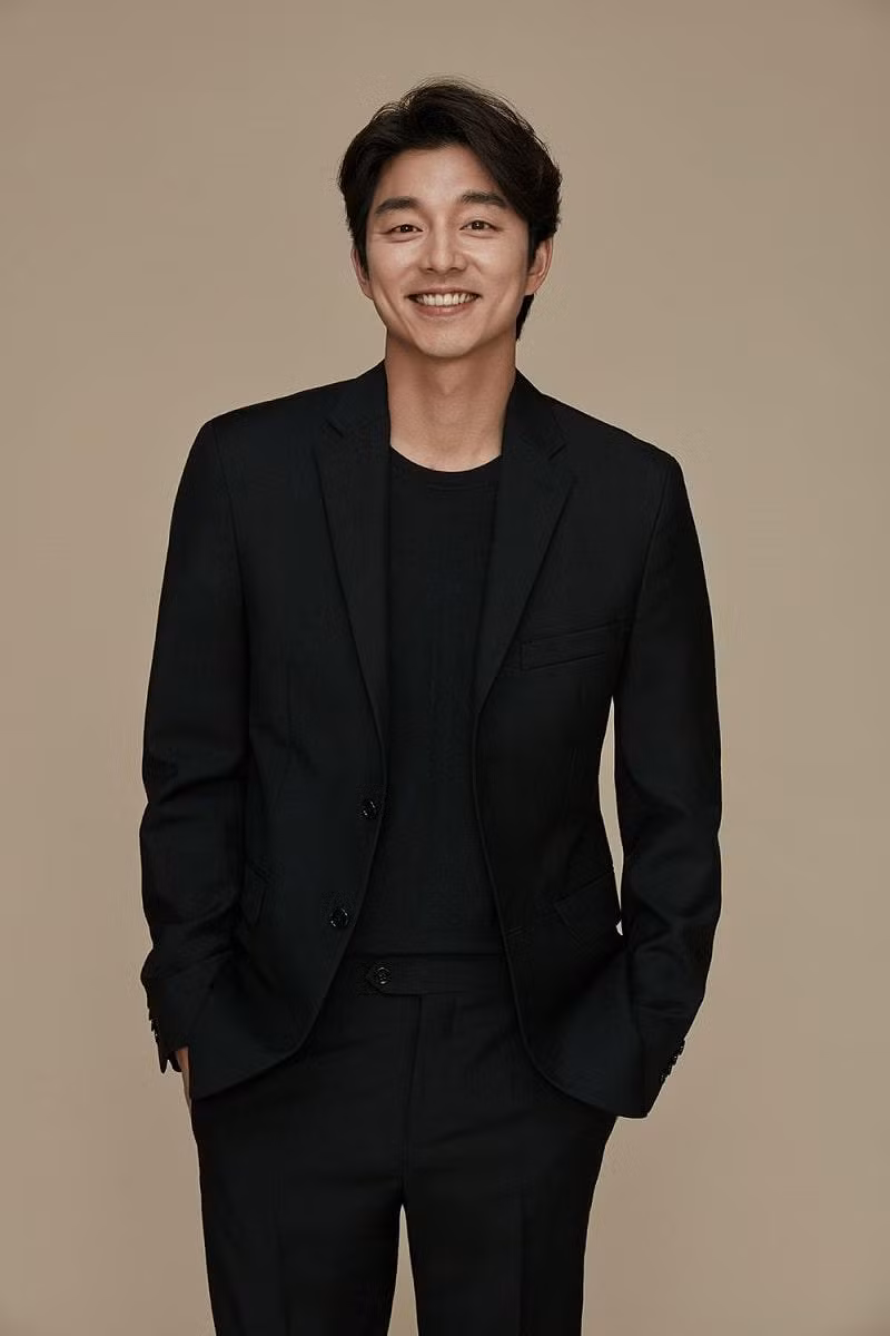 9. Gong Yoo có khối tài sản ròng khoảng 14 triệu USD. 9. Gong Yoo có khối tài sản ròng khoảng 14 triệu USD.