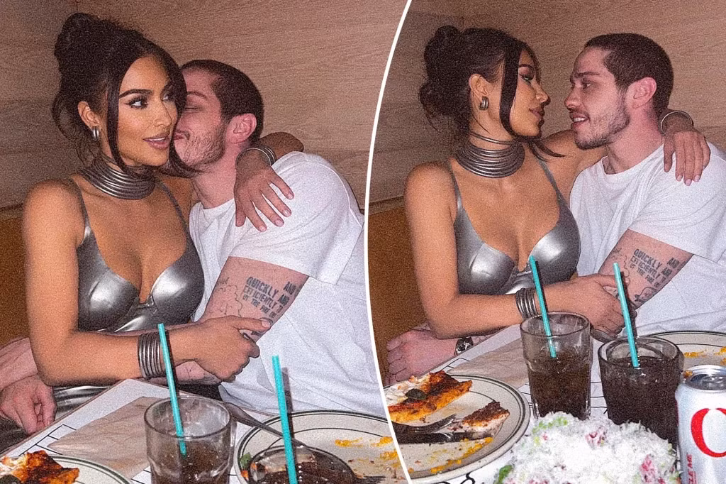 Kim Kardashian đăng ảnh ngọt ngào bên tình trẻ Pete Davidson. Kim Kardashian đăng ảnh ngọt ngào bên tình trẻ Pete Davidson.