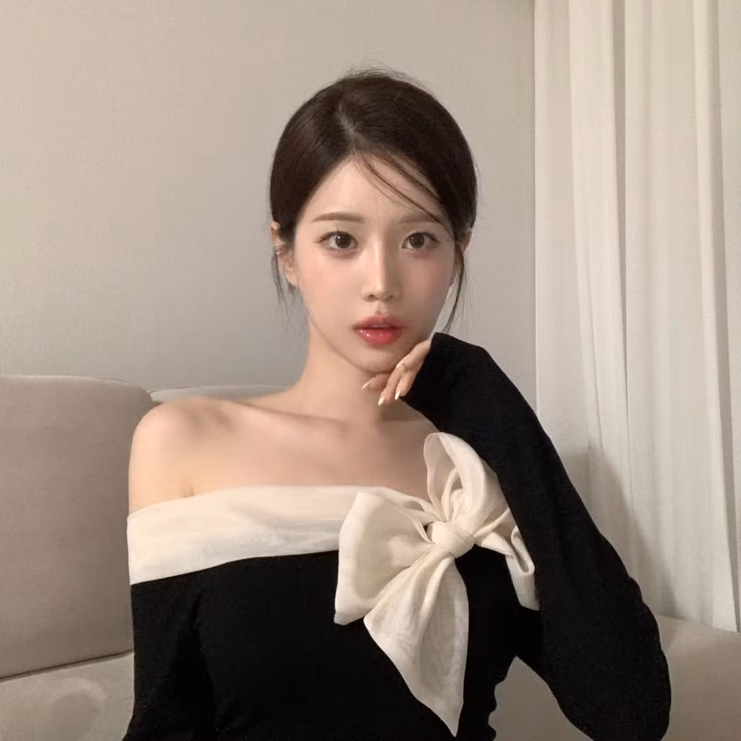 Nhan sắc hiện tại của Kim A Rin. Nhan sắc hiện tại của Kim A Rin.