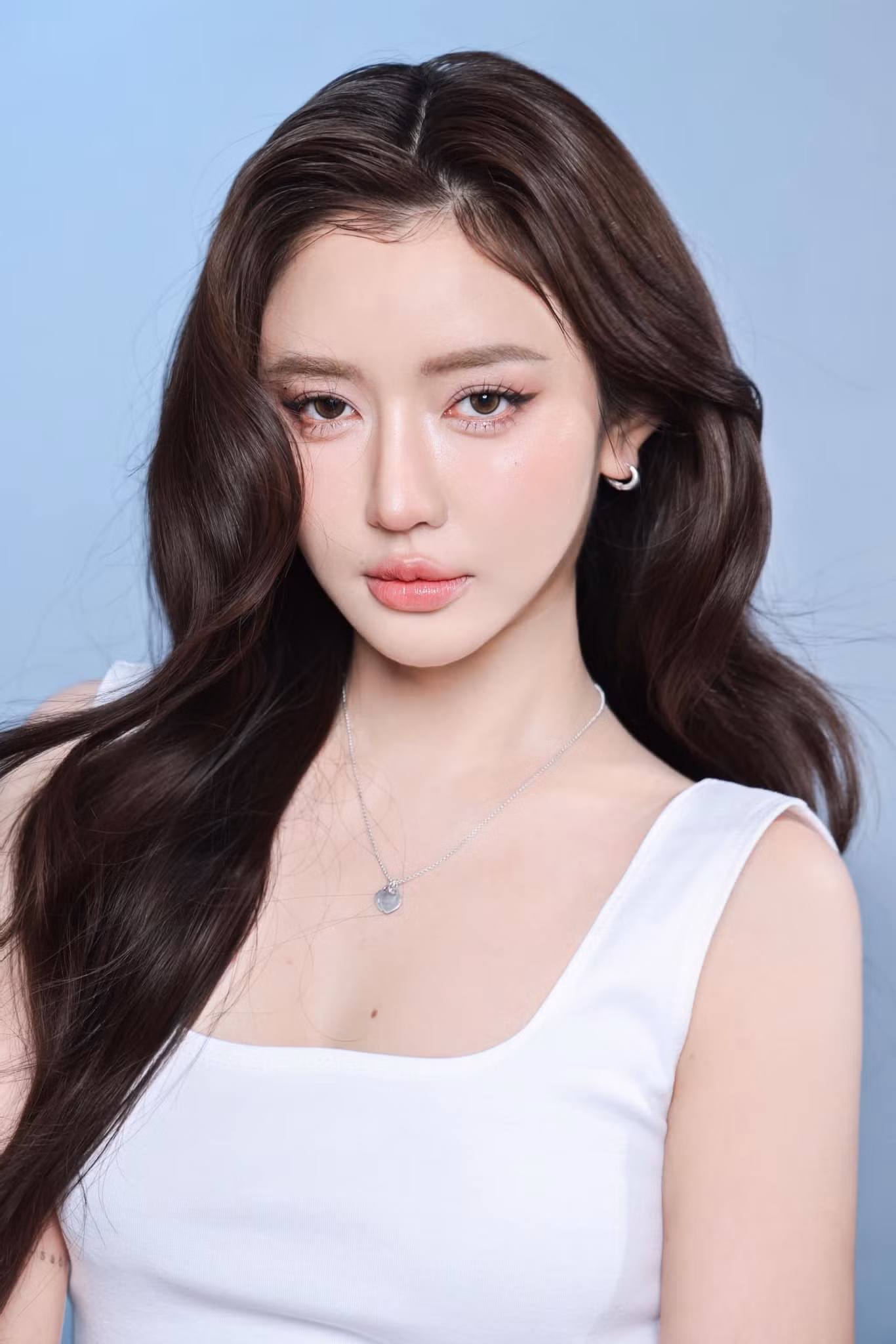 Bích Phương là “chị cả” của show giải trí Em Xinh “Say Hi”. Bích Phương là “chị cả” của show giải trí Em Xinh “Say Hi”.
