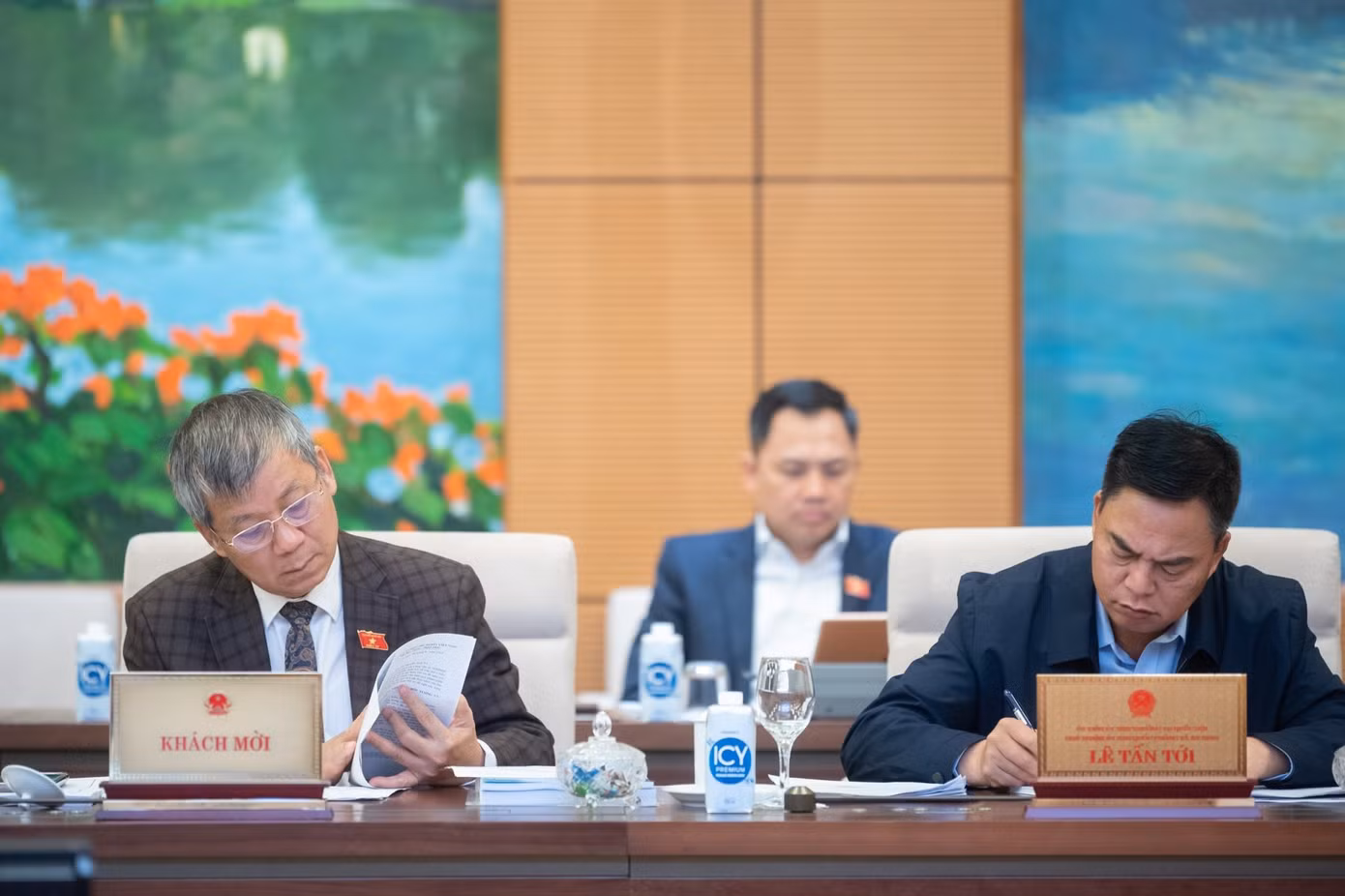 Đại biểu Nguyễn Anh Trí tại phiên họp Uỷ ban Thường vụ Quốc hội