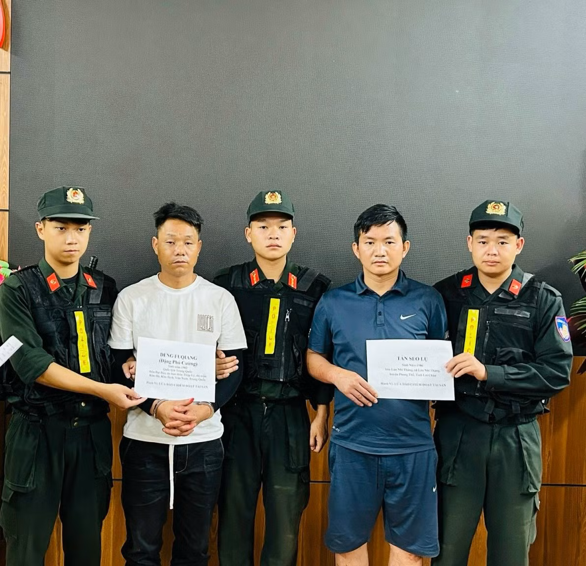 Các đối tượng tại cơ quan điều tra.