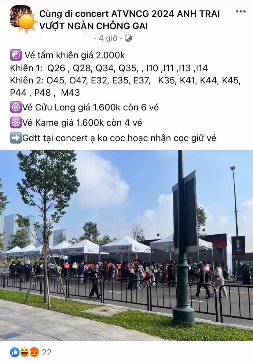 Hàng loạt bài đăng sang nhượng lại vé được đăng tải trên các hội nhóm.