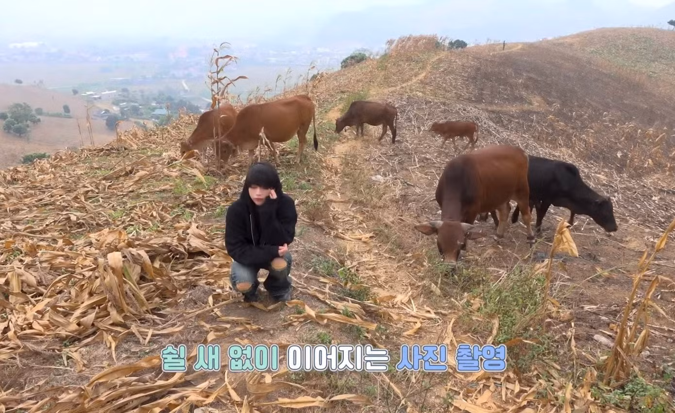 Một khung cảnh mang dáng vẻ đồng quê đậm chất Việt Nam trong vlog của Hanbin khiến các fans Việt không khỏi bật cười.