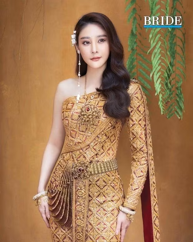 Nữ diễn viên Tangmo Nida. Nữ diễn viên Tangmo Nida.