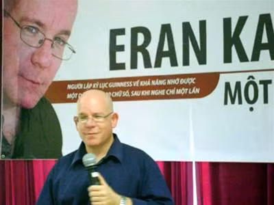 Eran Katz đang tiết lộ bí quyết nhớ lâu
