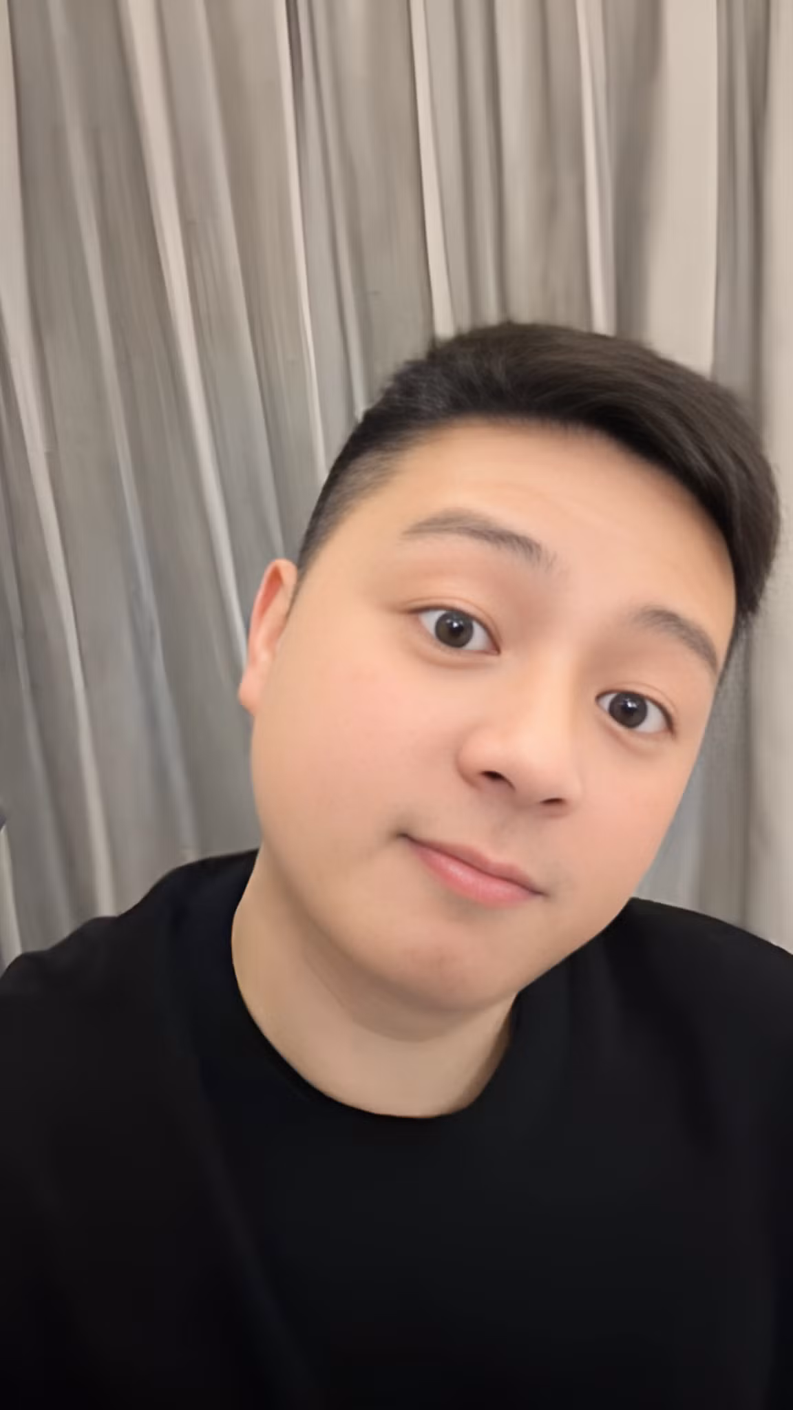 Trương Đình "xé sít-rịt" cuộc đời khi phát hiện ra xu hướng blind box. Trương Đình "xé sít-rịt" cuộc đời khi phát hiện ra xu hướng blind box.