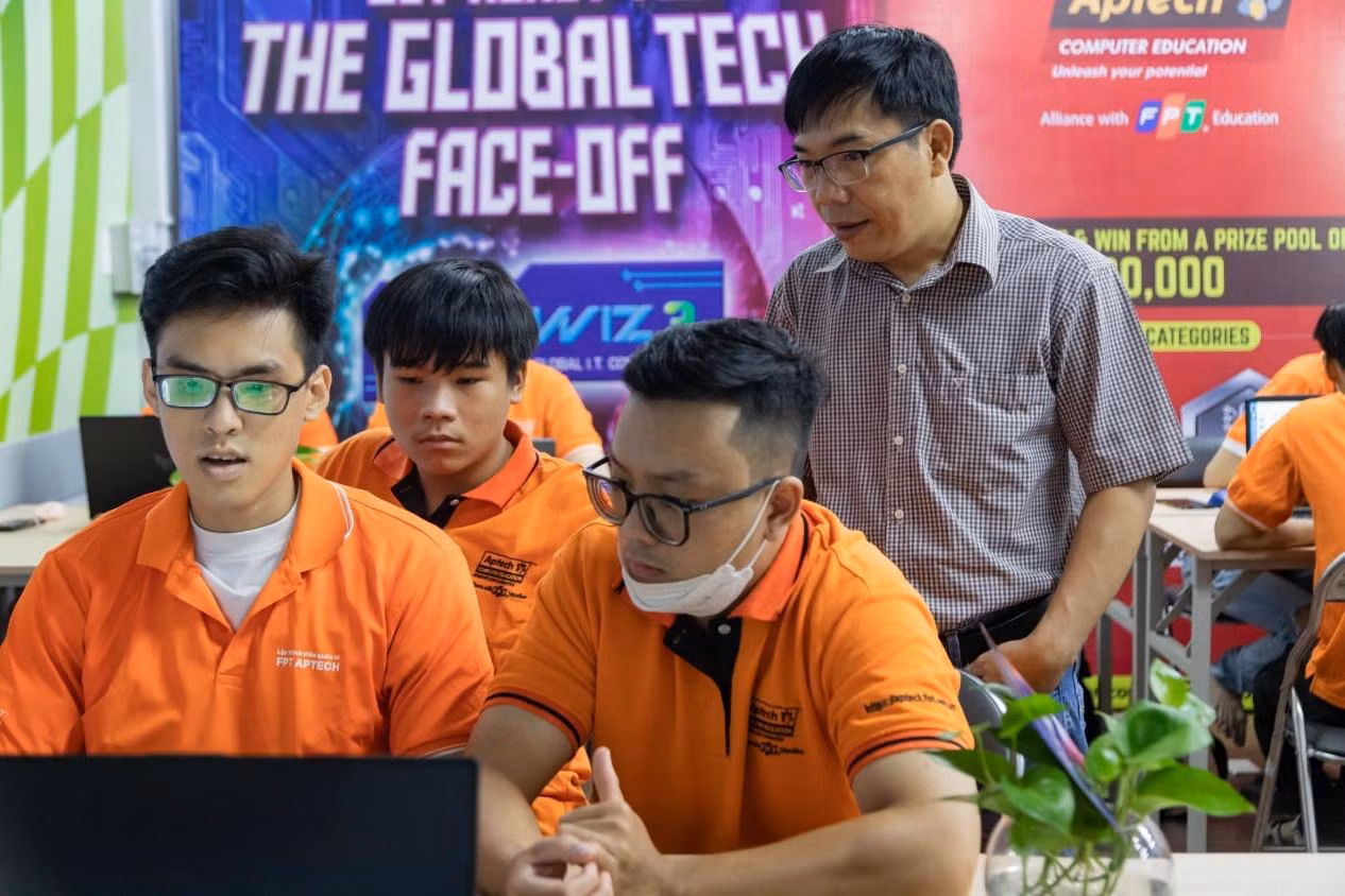 Hình ảnh các sinh viên FPT Aptech HCM trong cuộc thi Techwiz
