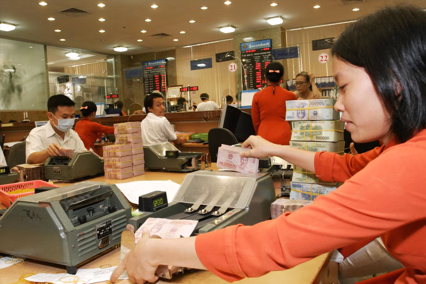 Ngân hàng ồ ạt xin tăng vốn trong 'cuộc chiến' ghế nóng ảnh 1