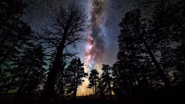 Dải Ngân Hà từ Công viên quốc gia Bryce Canyon ở Utah. (Ảnh: Daniel Viñé Garcia)