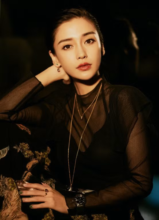 ‘Gái một con’ Angelababy sang chảnh yêu kiều ảnh 1