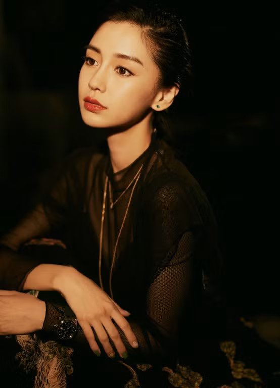 ‘Gái một con’ Angelababy sang chảnh yêu kiều ảnh 2