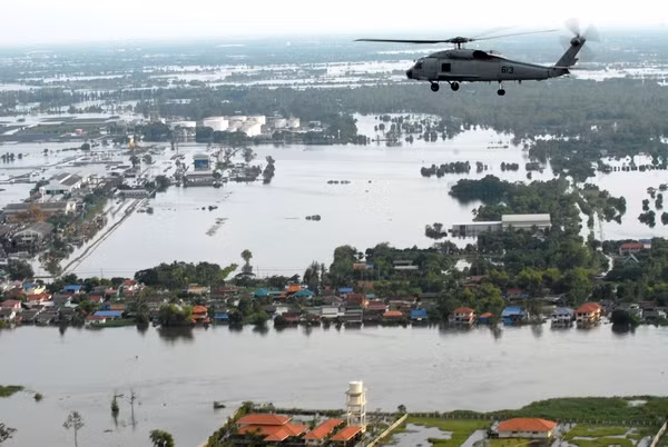 Thái lan chìm trong nước. Ảnh: Bangkok Post