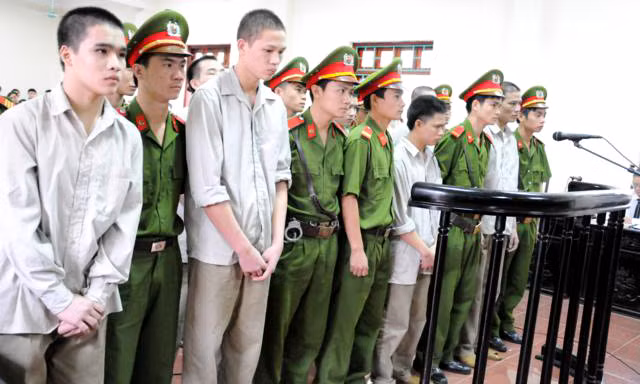 8 bị cáo trong phiên tòa sáng nay 5/9