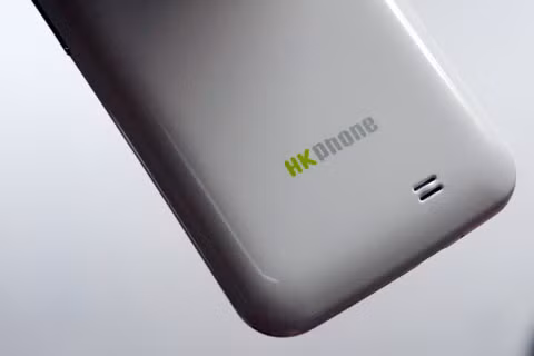 Loa và logo HKPhone. Loa và logo HKPhone