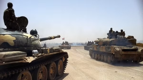 Lực lương tăng thiết giáp Syria hành tiến. 