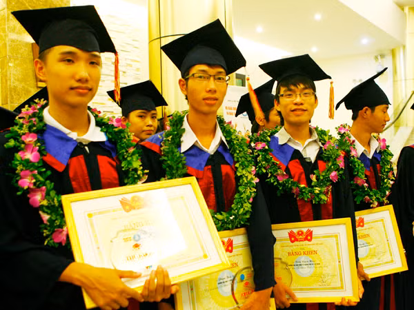 Theo ông Hương, muốn sử dụng tốt nhân tài cần đi đôi với đào tạo, nuôi dưỡng nhân tài