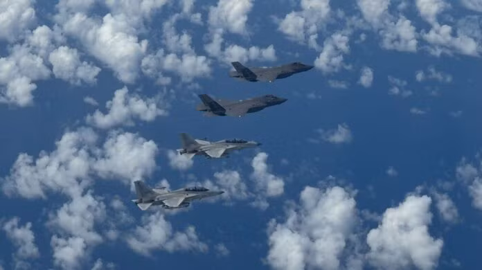 Mỹ lần đầu đưa tiêm kích tàng hình F-35 đến Philippines tập trận ảnh 1
