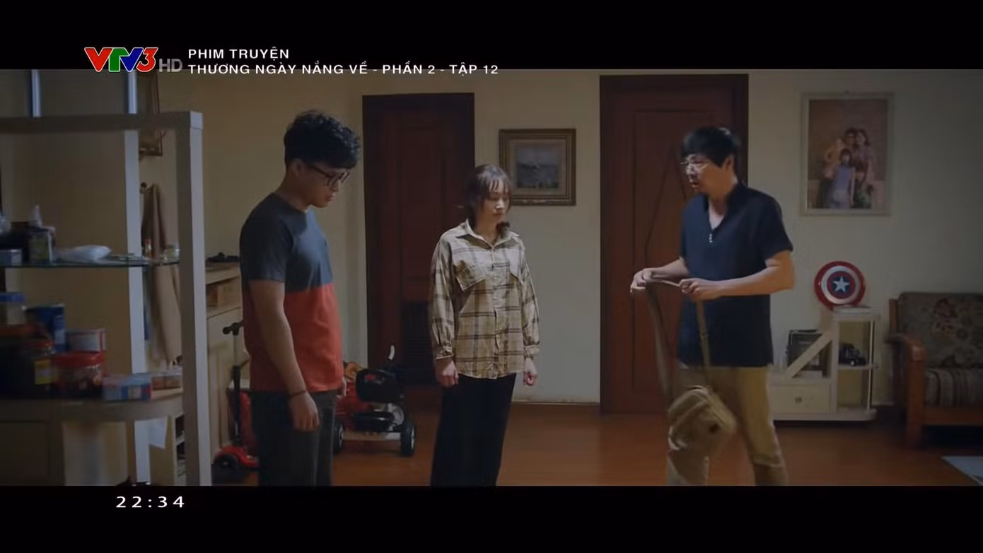 Ông Hùng tin tưởng Khánh, an ủi con dâu khi bị hiểu nhầm.