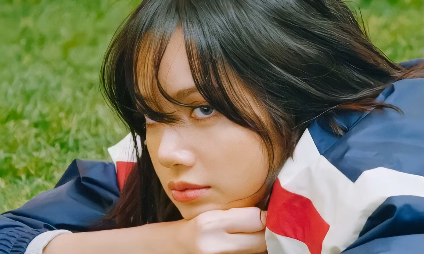 Hỏi nhanh đáp gọn với Lisa: Thứ gì quan trọng hơn cả tóc mái trị giá 200 tỷ đồng? ảnh 1