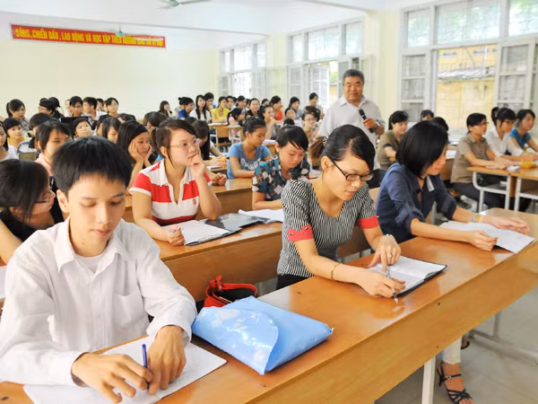 Các đại học quốc gia được tự chủ gần như hoàn toàn (trong ảnh: SV ĐHQG Hà Nội) Ảnh: Hồng Vĩnh