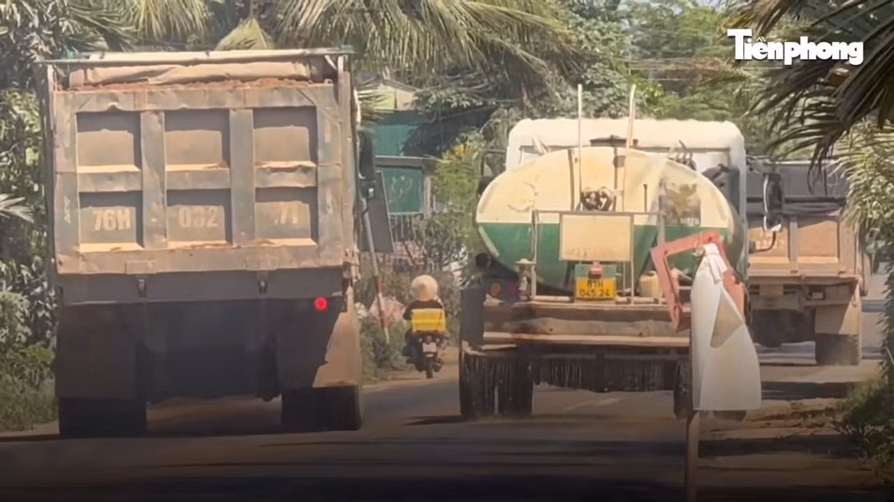 Một số xe còn chở “có ngọn” chạy với tốc độ cao, lấn làn, vượt ẩu.