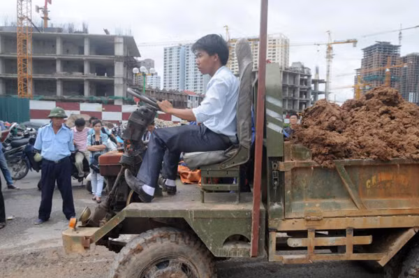 Dự kiến phải mất hai ngày mới có thể dọn sạch 
